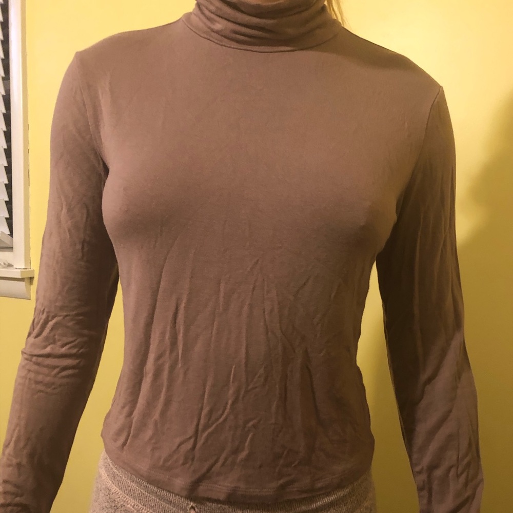 Forever 21 turtle neck top